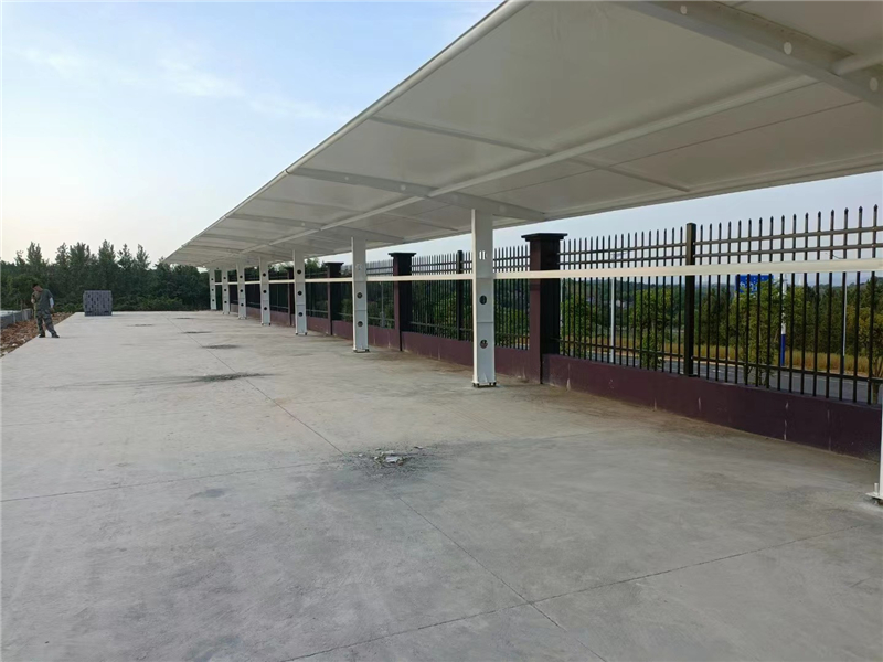 膜結(jié)構停車棚